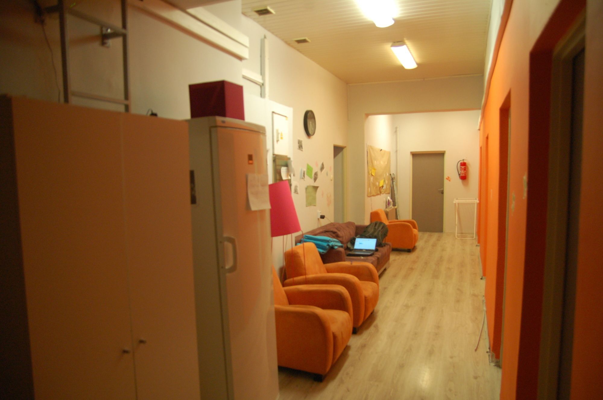Hostel Family Erasmus Center Varşovia Exterior foto